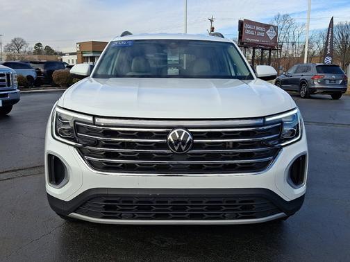 2024 Volkswagen Atlas 2.0T SE