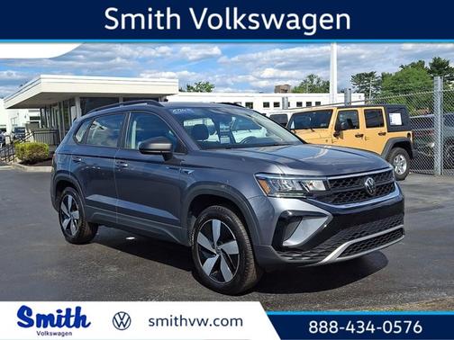 Platinum Gray Metallic 2024 Volkswagen Taos 1.5T S