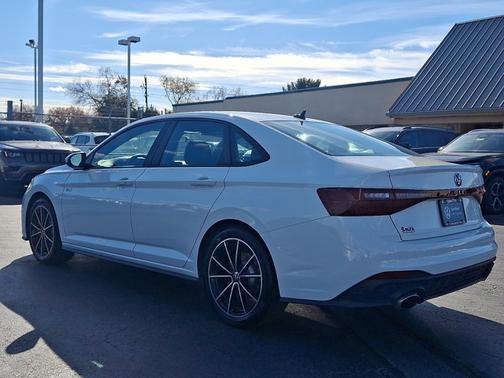 2025 Volkswagen Jetta GLI 2.0T Autobahn