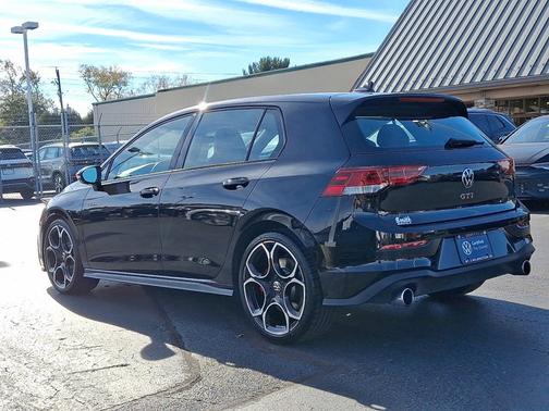 2025 Volkswagen Golf GTI 2.0T Autobahn