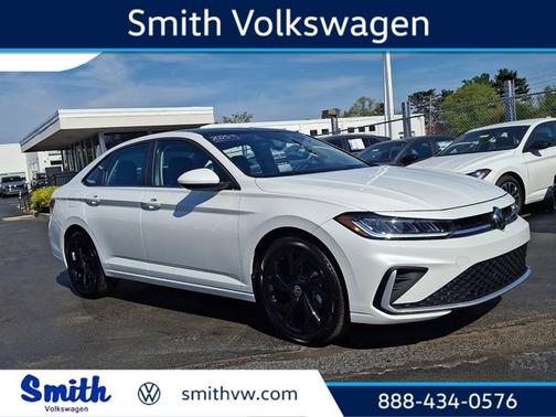 Opal White Pearl Effect 2025 Volkswagen Jetta 1.5T SE