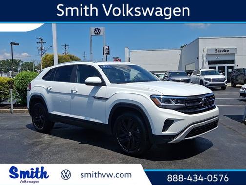 Pure White 2023 Volkswagen Atlas Cross Sport 3.6 V6 SE w/ Technology