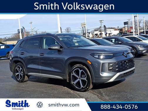 2025 Volkswagen Tiguan 2.0T SE