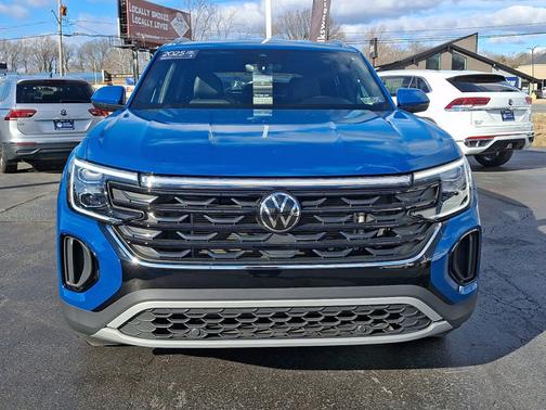 2025 Volkswagen Atlas Cross Sport 2.0T SE