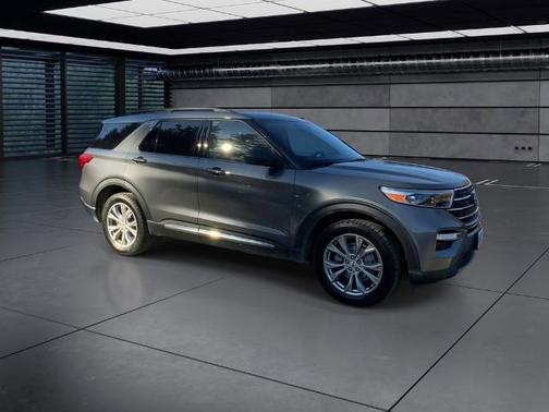 CARBONIZED GRAY METALLIC 2023 Ford Explorer XLT