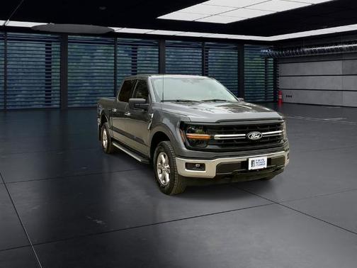 CARBONIZED GRAY METALLIC 2025 Ford F-150 XLT