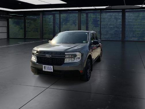 CARBONIZED GRAY METALLIC 2024 Ford Maverick XLT