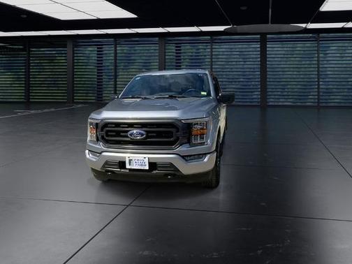 ICONIC SILVER METALLIC 2023 Ford F-150 XLT