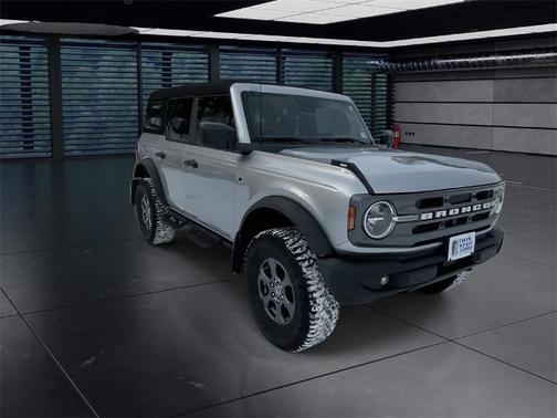 2023 Ford Bronco 