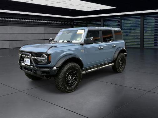 AZURE GRAY MET TRI-COAT 2023 Ford Bronco
