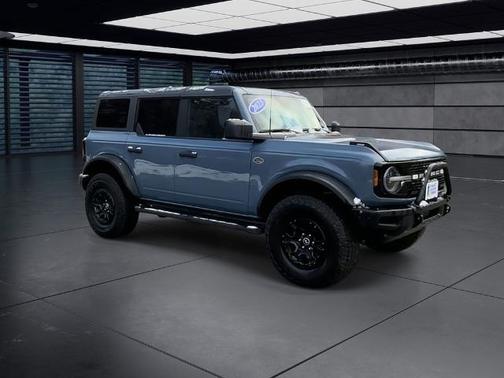 AZURE GRAY MET TRI-COAT 2023 Ford Bronco