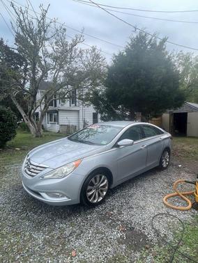 2011 Hyundai SONATA Limited