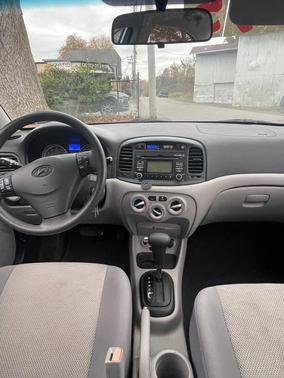 2010 Hyundai Accent SE