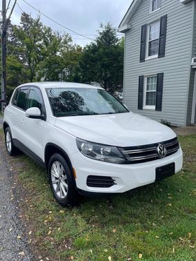 Candy White 2014 Volkswagen Tiguan Auto SE