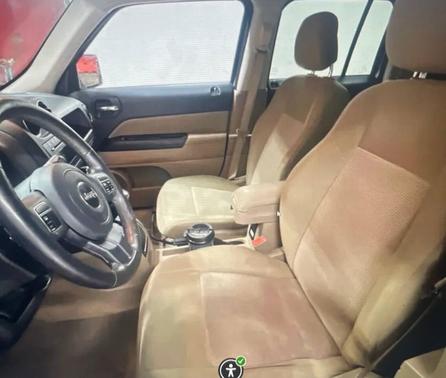 Bright White Clearcoat 2011 Jeep Patriot Sport