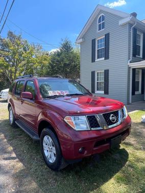 Red Brawn Pearl 2006 Nissan Pathfinder LE