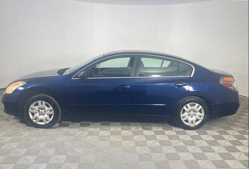 Navy Blue 2009 Nissan Altima 2.5 S