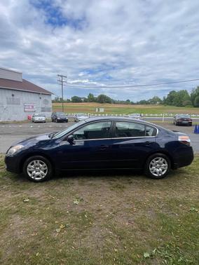 Navy Blue 2009 Nissan Altima 2.5 S
