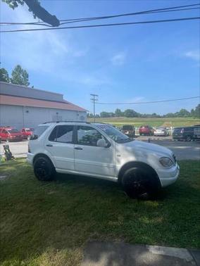 2001 Mercedes-Benz M-Class ML 320 AWD 4MATIC 4dr SUV