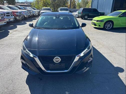 2021 Nissan Altima 2.5 SV