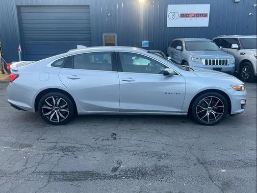 2020 Chevrolet Malibu FWD RS