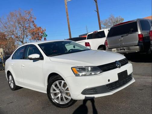 2014 Volkswagen Jetta Auto SE w/Connectivity