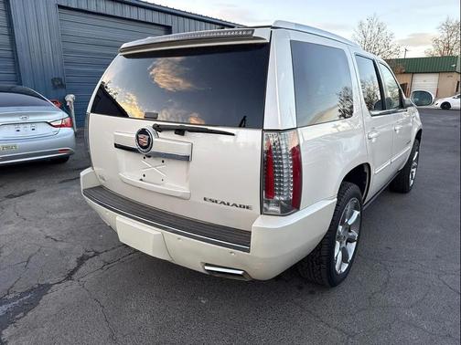 2014 Cadillac Escalade Premium