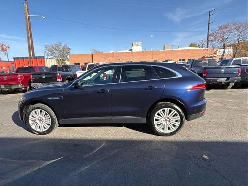 2019 Jaguar F-PACE 30t Portfolio