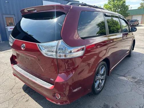 2017 Toyota Sienna SE Premium