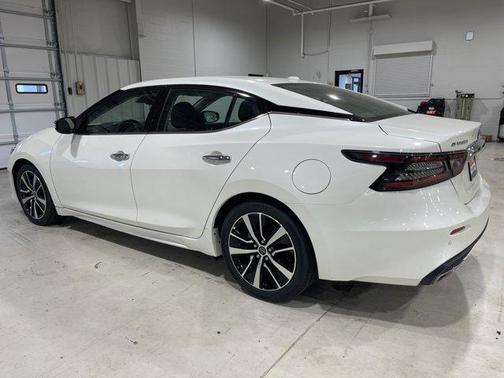 2023 Nissan Maxima SV Xtronic CVT
