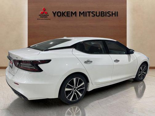 2023 Nissan Maxima SV Xtronic CVT