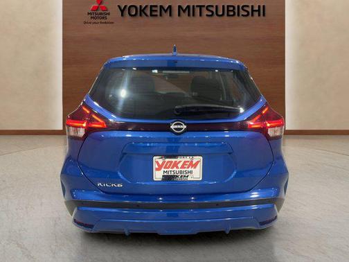 2022 Nissan Kicks S