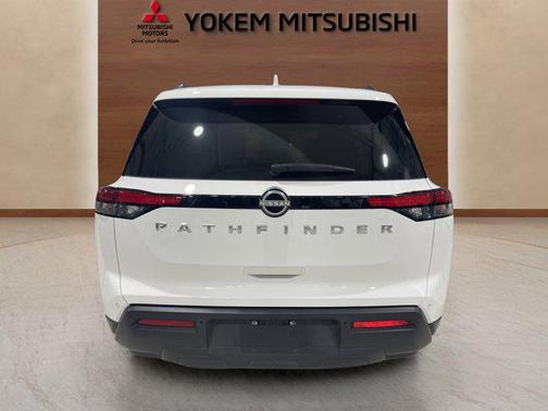 2025 Nissan Pathfinder SV FWD