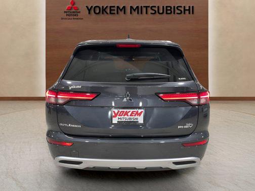 2025 Mitsubishi Outlander PHEV SEL