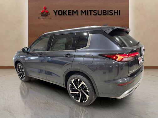 2025 Mitsubishi Outlander PHEV SEL