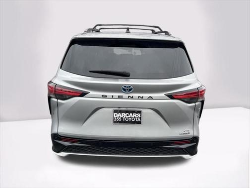 2021 Toyota Sienna XSE 7 Passenger