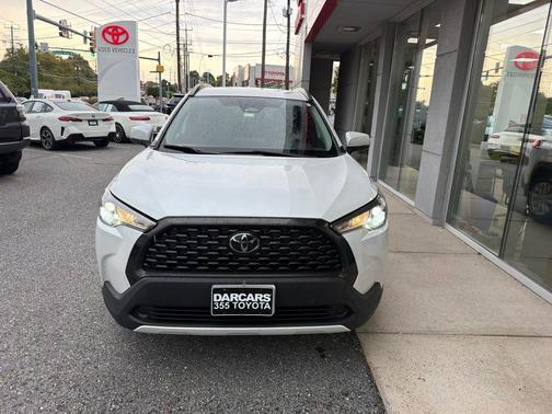 Wind Chill Pearl 2023 Toyota Corolla Cross LE