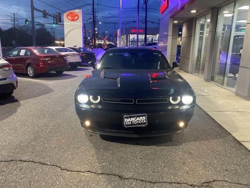 2018 Dodge Challenger SXT