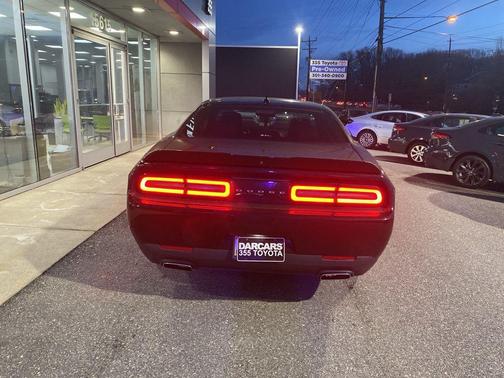 2018 Dodge Challenger SXT