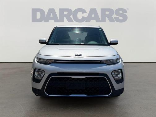 Sparkling Silver 2021 Kia Soul LX