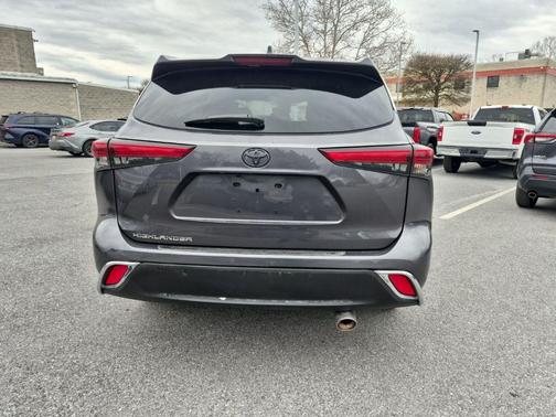 2020 Toyota Highlander L