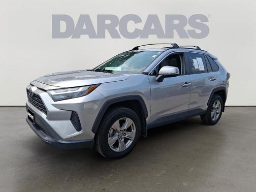 Silver Sky Metallic 2022 Toyota RAV4 XLE