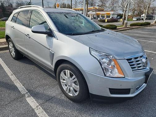 Radiant Silver Metallic 2016 Cadillac SRX Luxury Collection