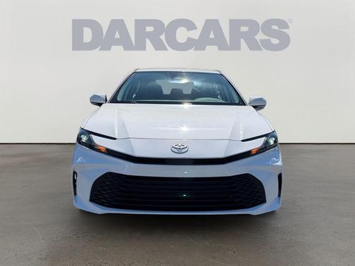 Ice 2025 Toyota Camry LE