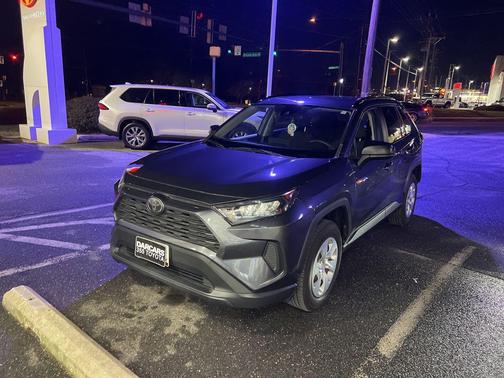 2019 Toyota RAV4 LE