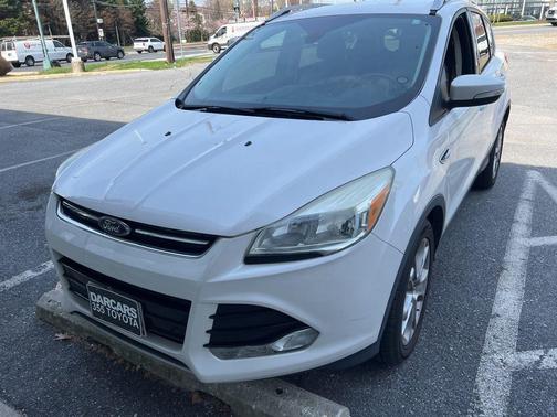 White Platinum Clearcoat Metallic 2016 Ford Escape Titanium