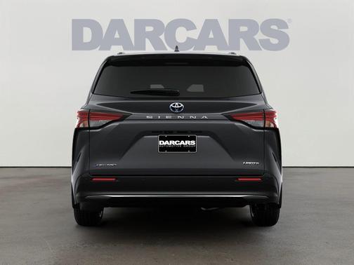 2025 Toyota Sienna Limited 7-Passenger