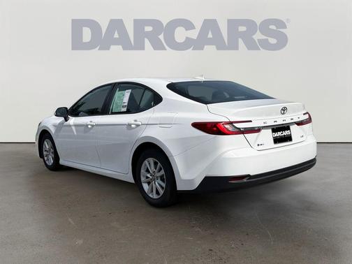 Ice 2025 Toyota Camry LE