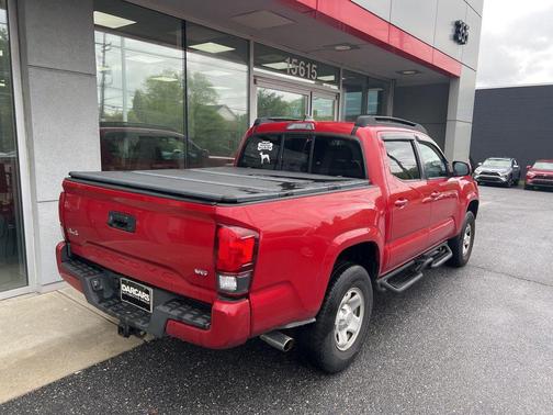 Barcelona Red Metallic 2019 Toyota Tacoma SR