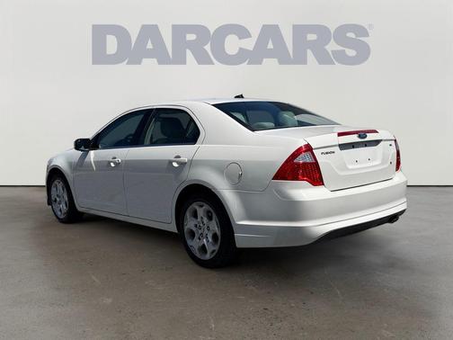 White Suede 2011 Ford Fusion SE